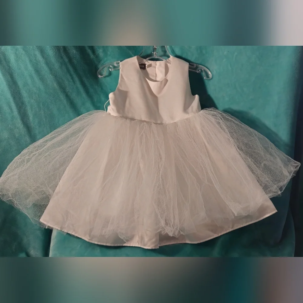 Girls White Tulle Party/Baptism/Christening/Flower Girl Dress -Size 18-24 months
